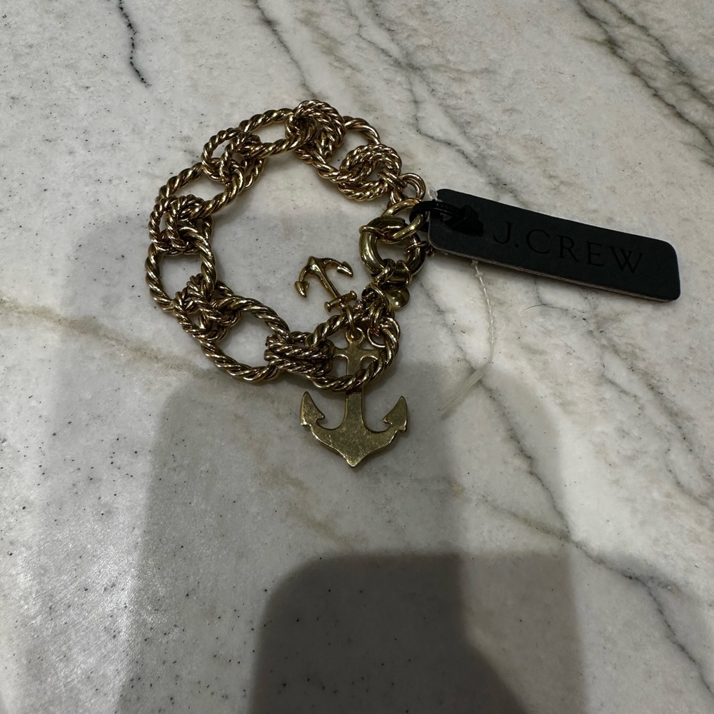 Beautiful nautical chain link bracelet.
